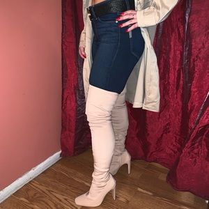 Knee/Thigh High shoes ✨ nude, size 5.5/6